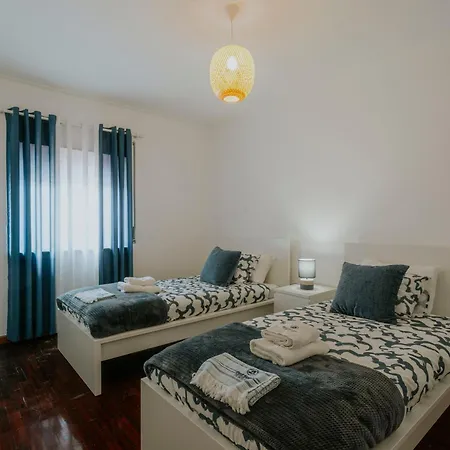 53 - The Daisy Moon House *