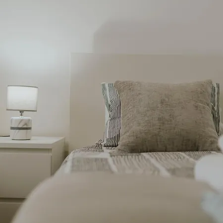 53 - The Daisy Moon House * Serra d'El-Rei